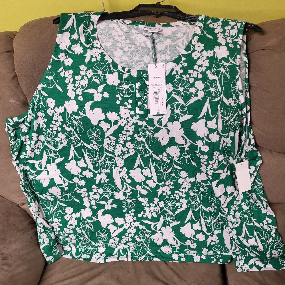 Liz Claiborne Green and White Sleeveless Floral Blouse